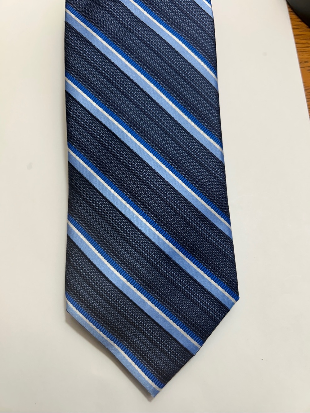 Bespoke New York Men’s Tie
Blue & White Stripes
100% Polyester